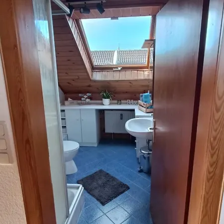 Schöne Helle Fur 2 Personen Apartment Rüsselsheim